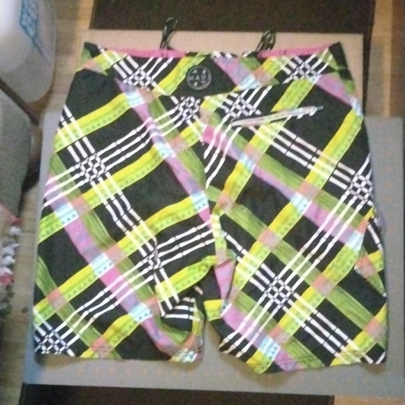 Maui and sons board shorts size 34 multicolor - Picture 2 of 3